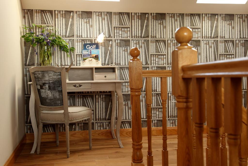 Вилла Hawkswood House And The Roundel Peat Inn Номер фото